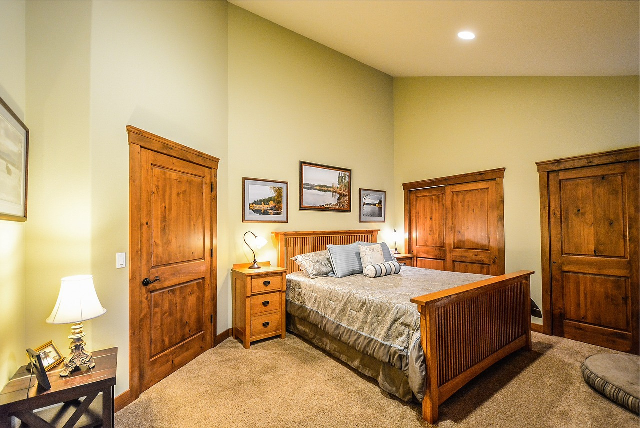 Nos astuces pour un aménagement placard chambre.